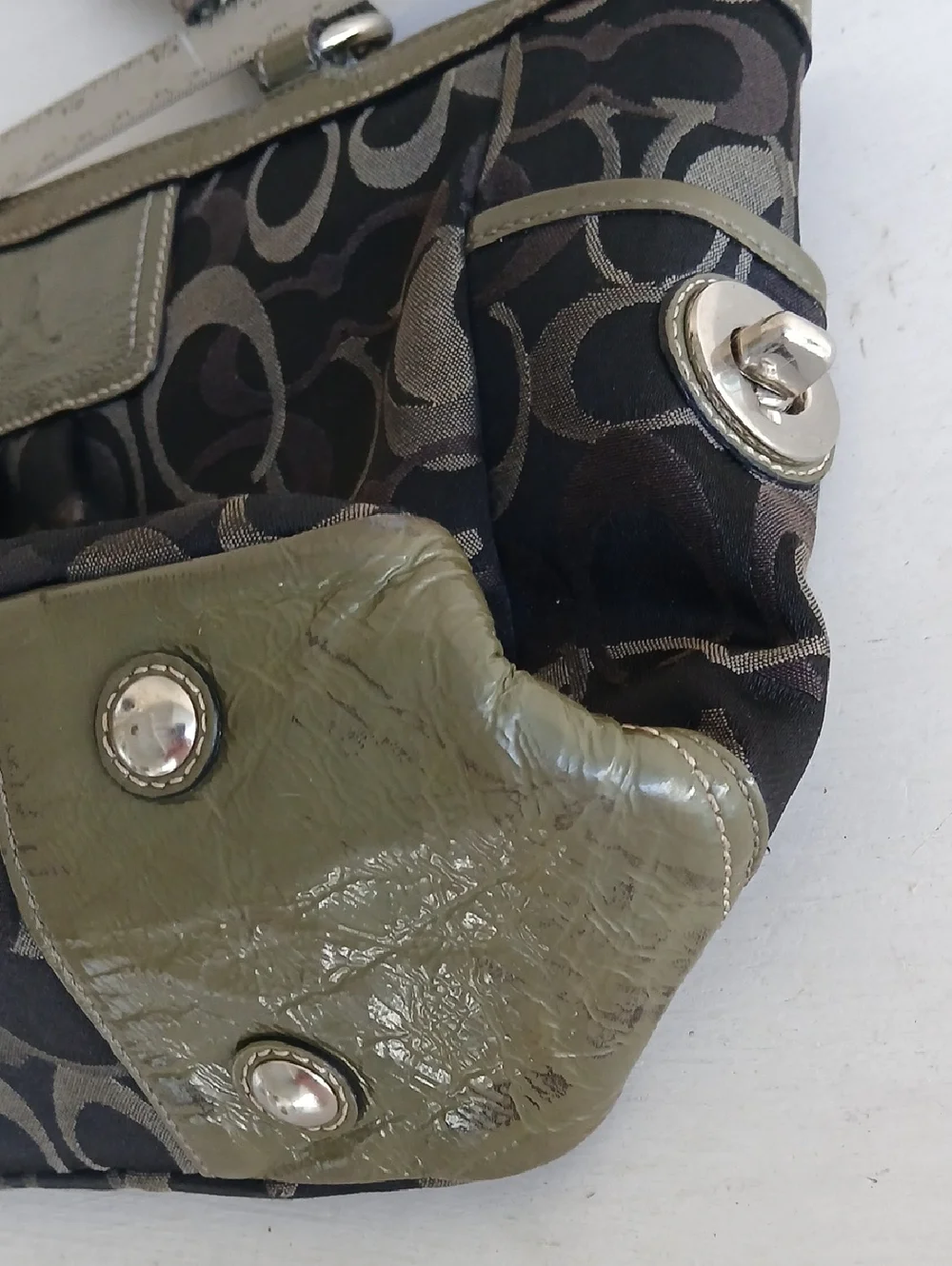 COACH Gallery Tote F13762 Signature Optic Jacquard Shoulder Bag Olive